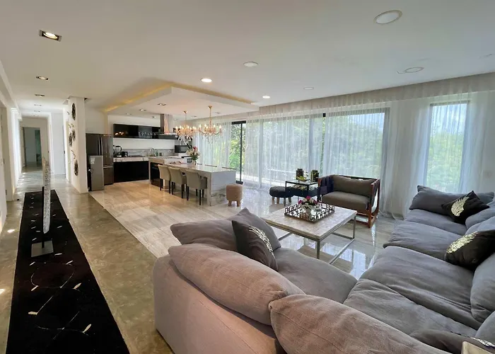 Apartment Black House - 6br Penthouses With Rooftop & Pools