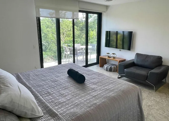 Black House - 6br Penthouses With Rooftop & Pools Apartment